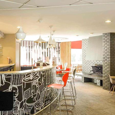 Ibis Laval Le Relais D'Armor Hotel Changé Eksteriør billede