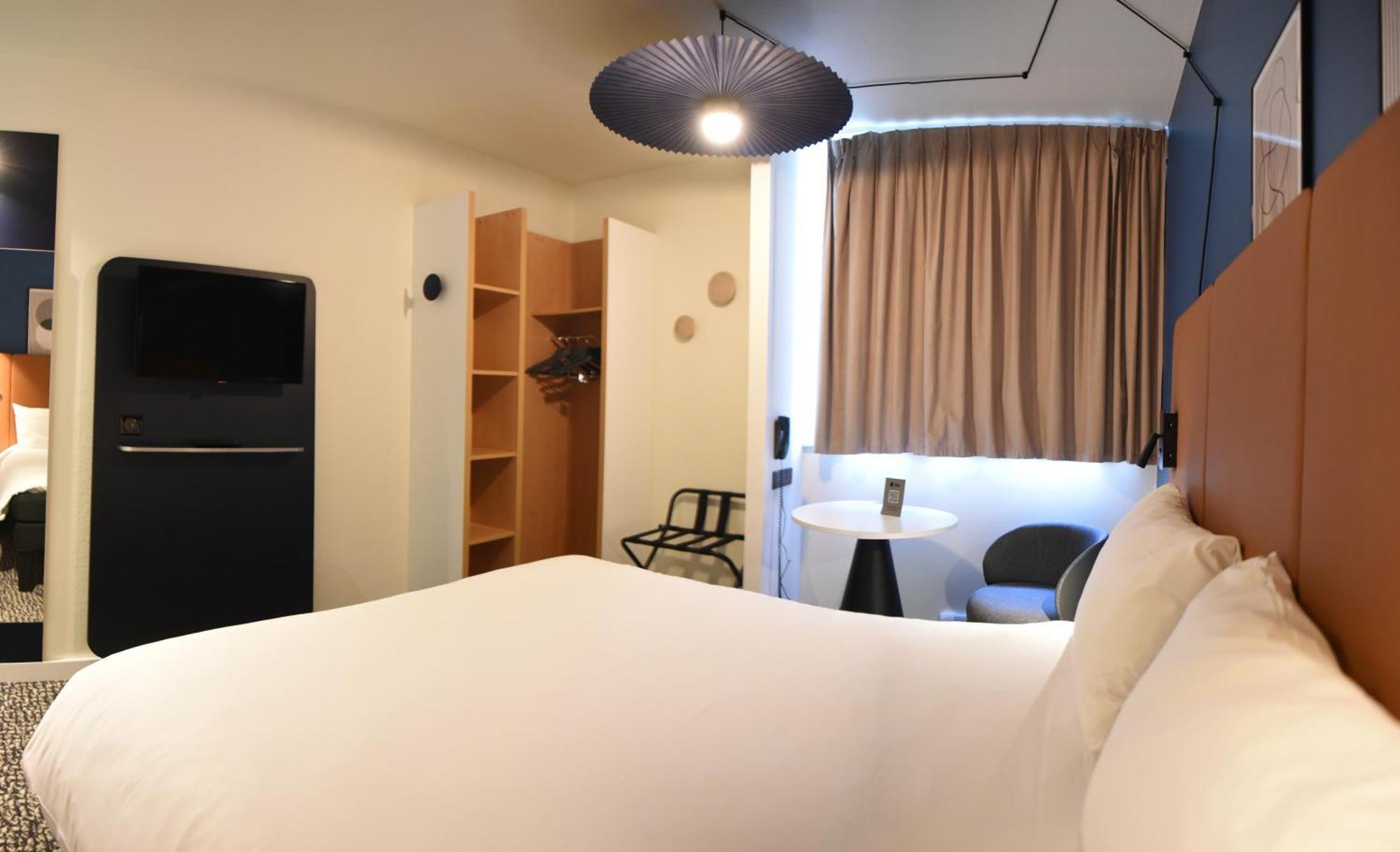 Ibis Laval Le Relais D'Armor Hotel Changé Eksteriør billede