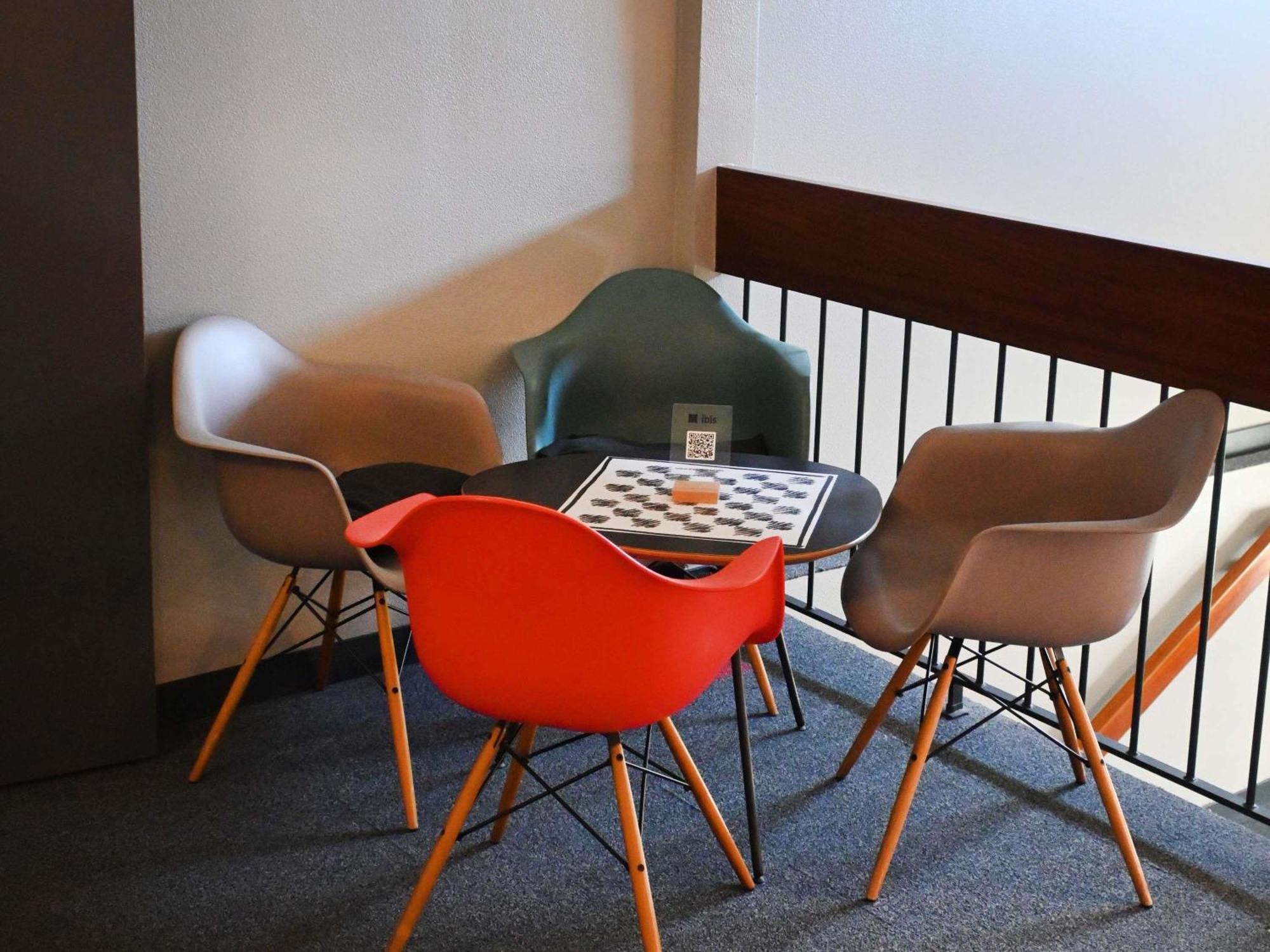 Ibis Laval Le Relais D'Armor Hotel Changé Eksteriør billede